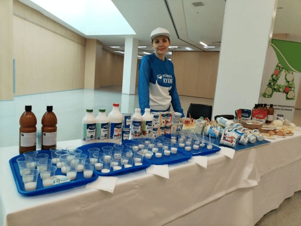 «Молочная кухня» приняла участие в выставке продуктов питания, которая прошла в рамках III Республиканского форума региональных операторов. 